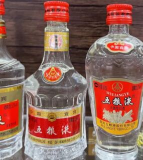 广元年份酒 烟酒回收建议收藏 旺苍回收五十年茅台酒空瓶高价