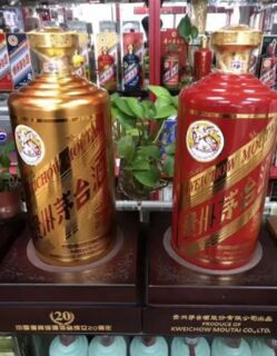 大庆上门回收82年茅台酒回收洋酒杯莫停