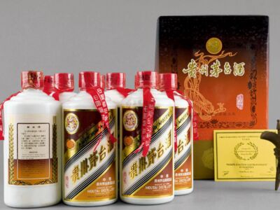 漯河虎年茅台酒空瓶子回收全国收购各种茅台酒空瓶图片
