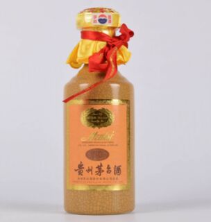 青岛崂山珍藏版茅台酒瓶回收 青岛回收陈年老茅台图片