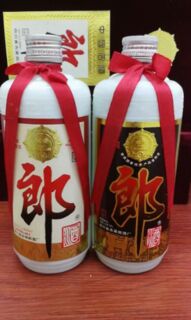 岳阳就近高价回收茅台酒 酱香老酒白酒 茅台酒回收鉴定