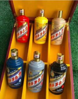 岳阳回收珍藏版茅台酒,回收茅台15年份酒瓶回收价