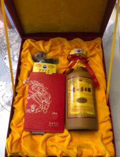 丹东附近回收87年茅台酒回收洋酒人头马图片