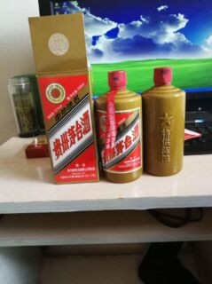 常德鼠年茅台酒空瓶礼盒,高价回收虫草礼品微信鉴定