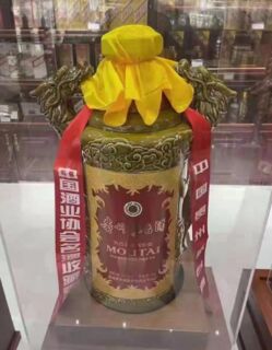 吉林本地收购龙年茅台酒瓶礼盒