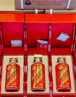 达州回收茅台酒各种名酒红酒 回收茅台酒瓶30年50年15年