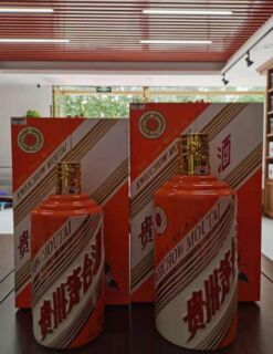 巴中长期回收典藏茅台酒高价回收烟酒礼品图片