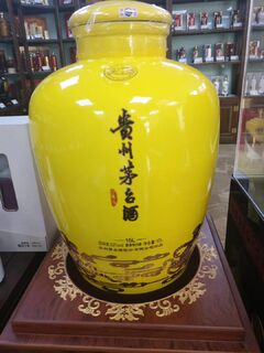 常德高价回收中信金陵茅台酒回收洋酒芝华士图片