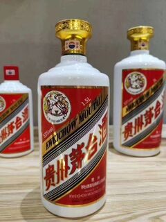 达州回收茅台30年礼盒瓶盒-达州回收高档洋酒空瓶子