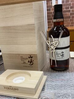 巴中生肖茅台酒收购 80年礼盒茅台酒回收 快速响应图片