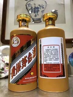 嘉峪关十大人物系列茅台酒瓶回收图片