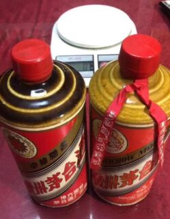 丹东宽甸回收茅台酒陈年剑南春 高档洋酒轩尼诗 名酒回收热线电话图片