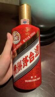 张家口宣化县虎年茅台酒瓶电话-回收拉菲酒瓶