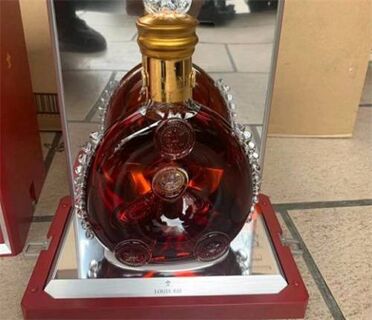 汉中更新1.5升猪年茅台酒瓶回收全国收购空瓶目前价值参考图片