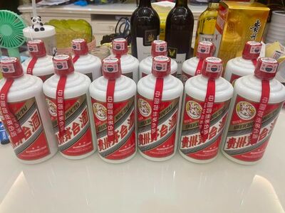 大庆大量回收80年茅台酒整箱53度茅台酒回收价格