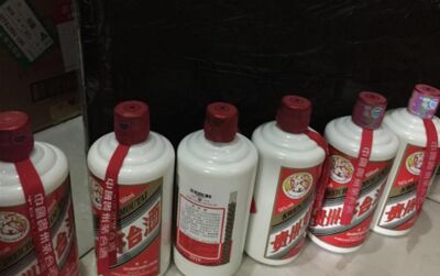 巴中名酒回收价格电话 回收80年茅台酒瓶礼盒 免费鉴定图片