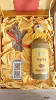 朝阳2.5升龙年茅台酒瓶回收空瓶回收目前参考