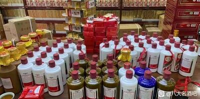 哈尔滨上门回收五十年茅台酒瓶大量回收名酒茅台酒图片