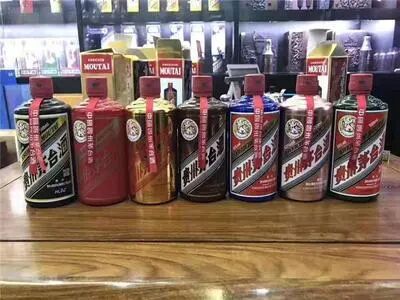 济宁25年響酒瓶子回收