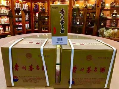丹东大量回收年份茅台酒瓶高价回收路易十三图片