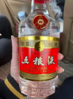 哈尔滨大量收茅台酒名酒-老茅台酒回收快速打款图片