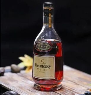 周边高价求购鱼胶燕窝二手礼品 那曲虫草回收 名酒回收图片
