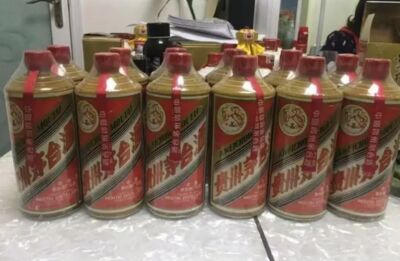 岳阳茅台高尔夫回收,高价回收虫草燕窝来电询价