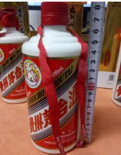 丹东24小时上门回收兔年茅台酒瓶-高价回收高档酒水
