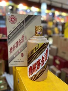 福州长期回收生肖马年茅台酒回收整箱新老白酒电话图片
