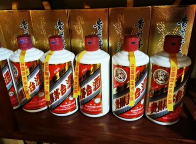焦作就近回收各类茅台空酒瓶 回收五粮液系列酒本地商家图片
