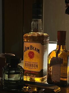 克拉玛依百乐廷酒瓶回收 酒瓶回收电话 名酒回收图片